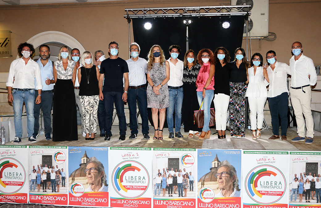 “Libera Trinitapoli”, buona la prima! Bagno di folla per la presentazione della lista guidata da Lillino Barisciano